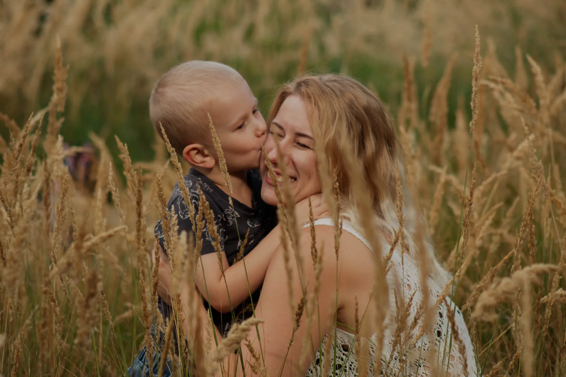 Rodiny - Fotograf Alexandra Bondarenko - Portfolio - /98_client_files/family/0001.webp