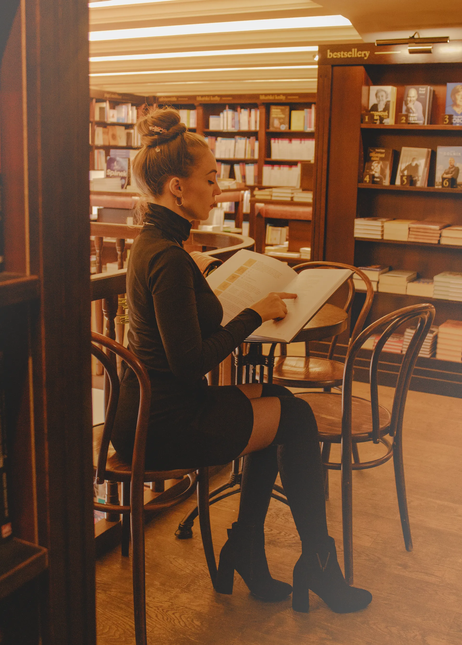 Ženy - Fotograf Alexandra Bondarenko - Portfolio - /98_client_files/womans/0086.webp